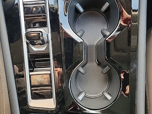 New 2026 Volkswagen Atlas SEL AWD/4WD image 9