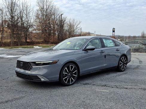 New 2025 Honda Accord Touring image 3