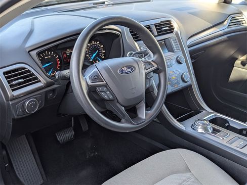 Used 2019 Ford Fusion S image 9
