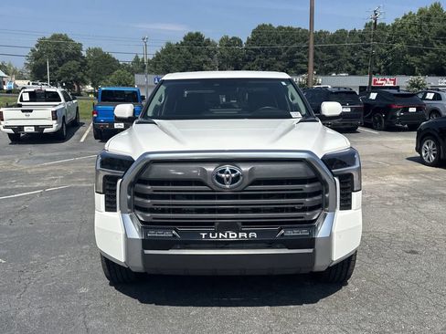 Used 2024 Toyota Tundra Limited w/ Power Package AWD/4WD image 2