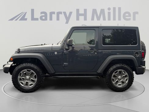 Used 2016 Jeep Wrangler Rubicon w/ Power Convenience Group AWD/4WD image 2