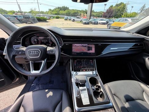 Used 2023 Audi Q8 Prestige w/ Prestige Package AWD/4WD image 13