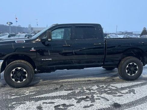 Used 2022 RAM 2500 Big Horn w/ Snow Chief Group image 2