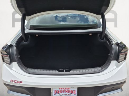 Used 2025 Hyundai Sonata SE FWD image 12
