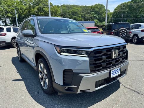 New 2026 Honda Pilot Elite image 8