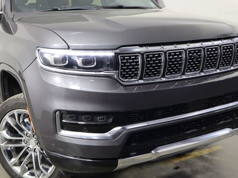 Used 2022 Jeep Grand Wagoneer Series II w/ Premium Group II AWD/4WD image 50