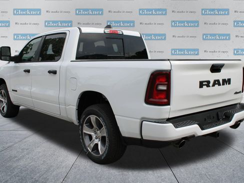 New 2026 RAM 1500 Express AWD/4WD image 8