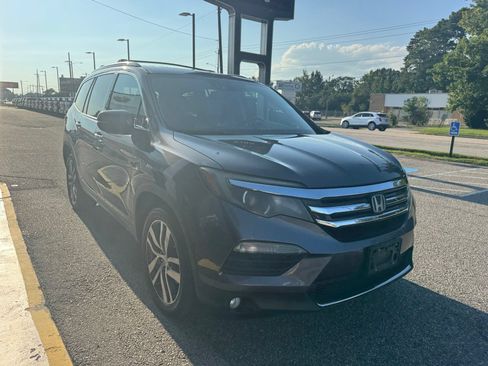 Used 2017 Honda Pilot Elite image 7