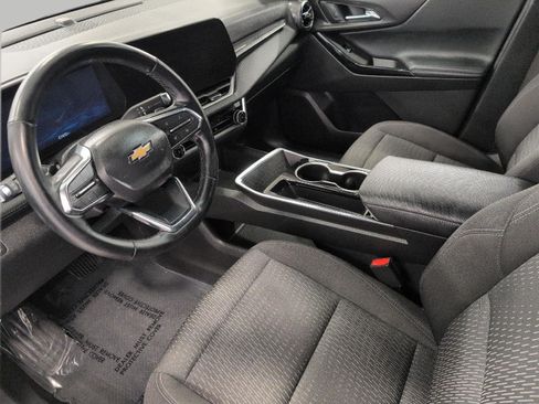 Used 2025 Chevrolet Equinox LT AWD/4WD image 10