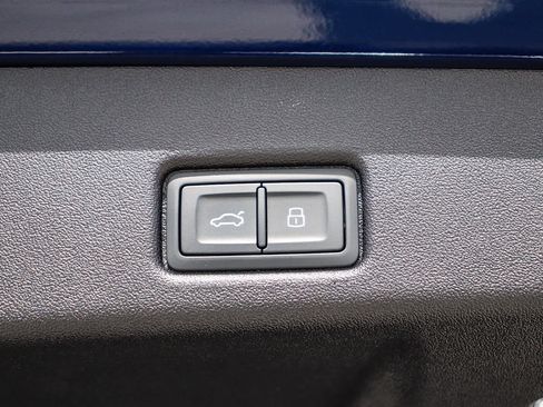 New 2025 Audi Q5 Premium image 38