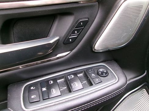 Used 2020 RAM 1500 Limited image 12