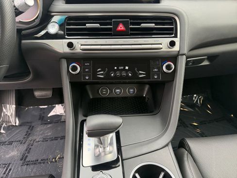 Used 2026 Genesis G70 2.5T image 11