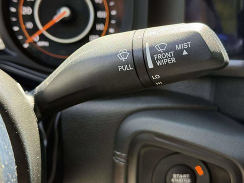 Used 2024 Jeep Wrangler Unlimited Sahara AWD/4WD image 28