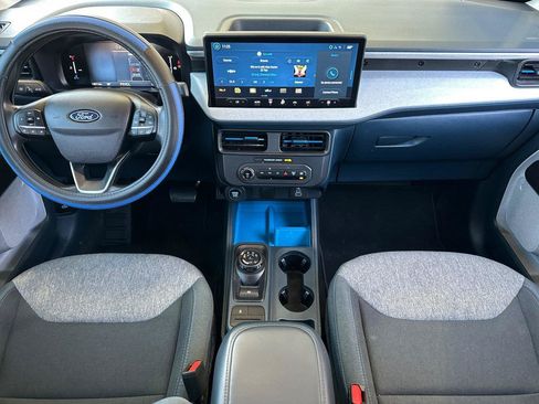 Used 2025 Ford Maverick XLT FWD image 13