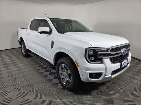 Used 2025 Ford Ranger Lariat w/ Chrome Accent Package AWD/4WD image 11