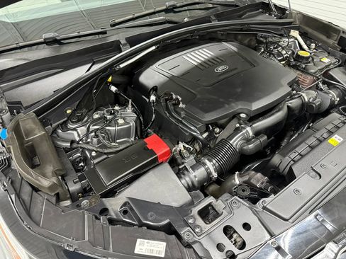 Used 2018 Land Rover Range Rover Velar R-Dynamic SE image 70