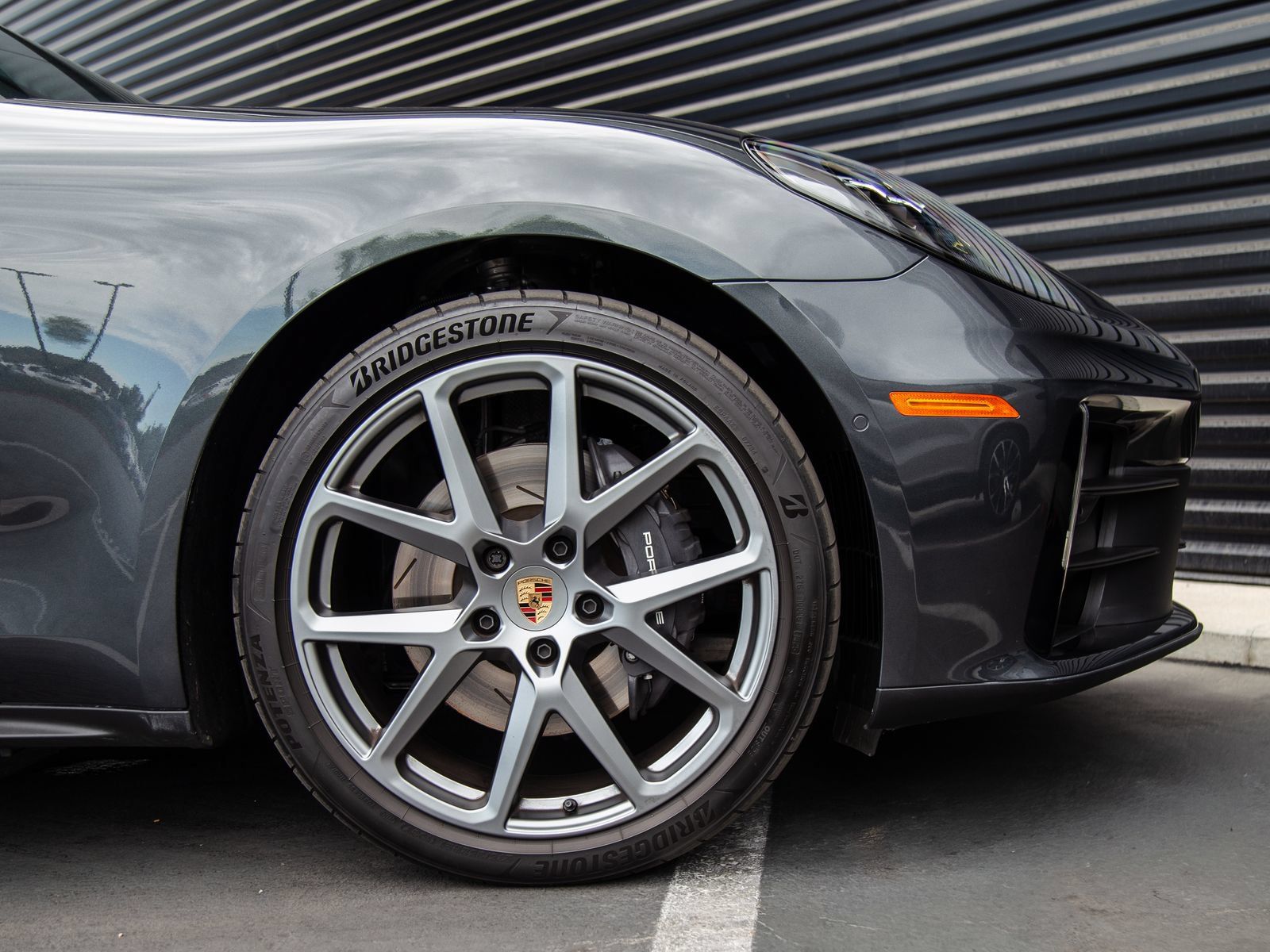 Certified 2025 Porsche Panamera RWD image 11
