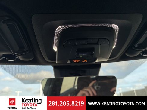 Certified 2024 Toyota Corolla SE image 23