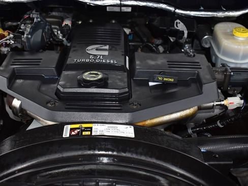 Used 2015 RAM 2500 Laramie w/ Black Appearance Group image 16