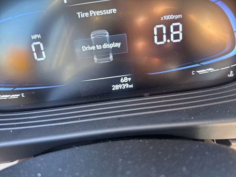 Used 2025 Hyundai Venue SEL image 20