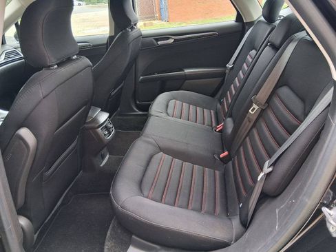Used 2015 Ford Fusion SE w/ Equipment Group 201A AWD/4WD image 10