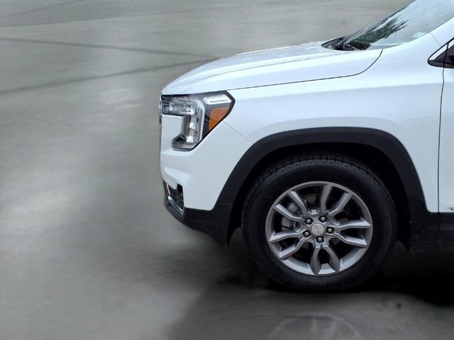 Used 2024 GMC Terrain SLT AWD/4WD image 21