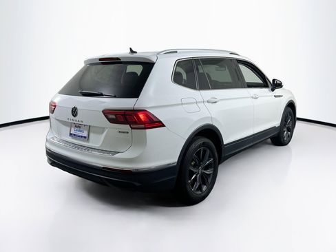 Used 2022 Volkswagen Tiguan SE image 5