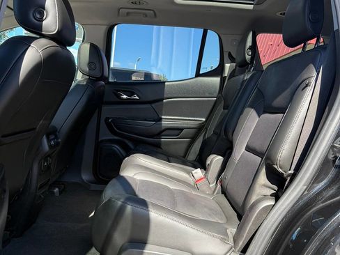 Used 2019 GMC Acadia SLT w/ LPO, Black Accent Package image 14