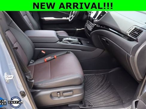 Used 2025 Honda Ridgeline Black Edition image 16