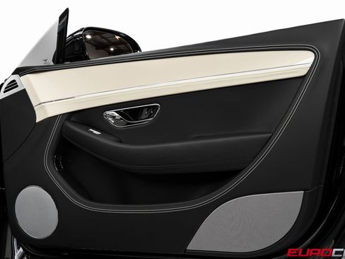 Used 2023 Bentley Continental GT Mulliner image 24