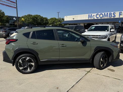Used 2024 Subaru Crosstrek 2.5i Limited image 4