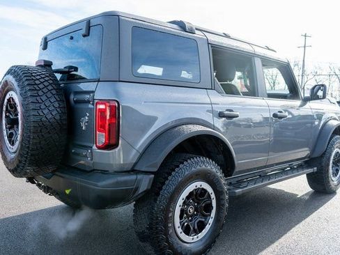 Used 2023 Ford Bronco Black Diamond w/ Sasquatch Package AWD/4WD image 6