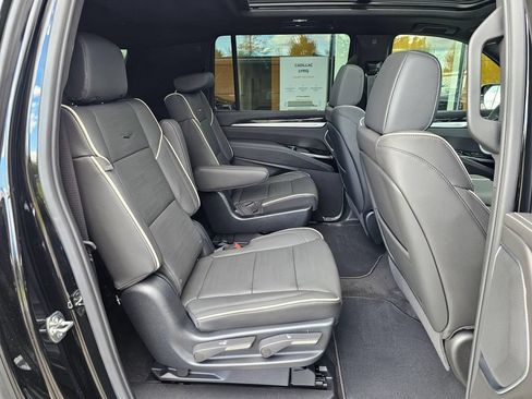 New 2026 Cadillac Escalade ESV Sport AWD/4WD image 12