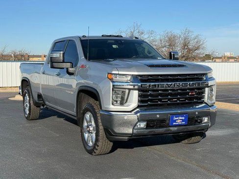 Used 2021 Chevrolet Silverado 3500 LTZ w/ LTZ Premium Package image 2