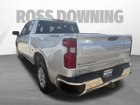 Used 2022 Chevrolet Silverado 1500 LT AWD/4WD image 6