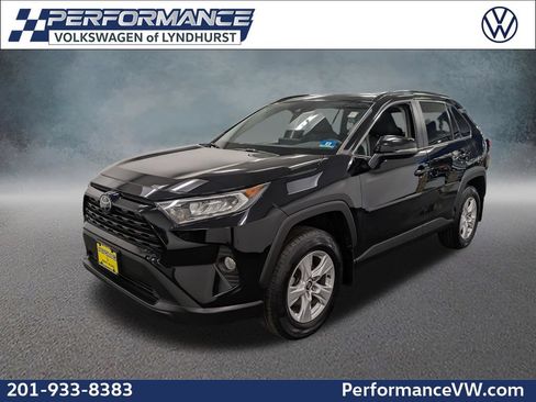 Used 2020 Toyota RAV4 XLE w/ Convenience Package AWD/4WD image 1
