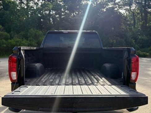 Used 2021 GMC Sierra 1500 2WD Double Cab w/ Convenience Package image 5
