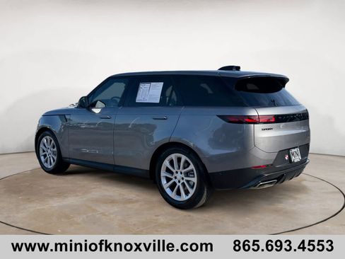Used 2025 Land Rover Range Rover Sport SE AWD/4WD image 5