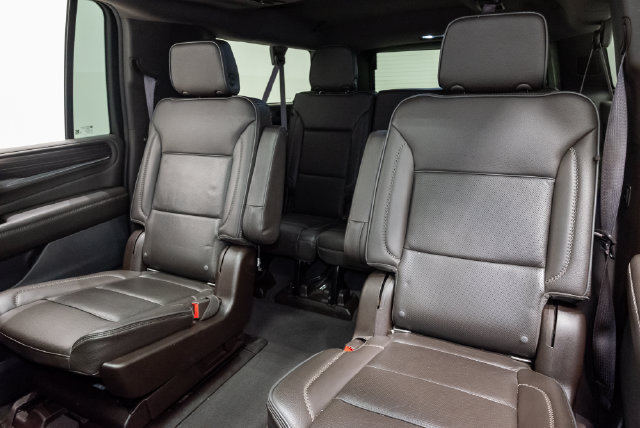 Used 2022 GMC Yukon XL Denali w/ Denali Premium Package AWD/4WD image 21