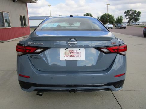 Used 2024 Nissan Sentra SR FWD image 8
