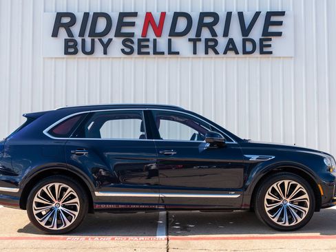 Used 2021 Bentley Bentayga AWD/4WD image 7