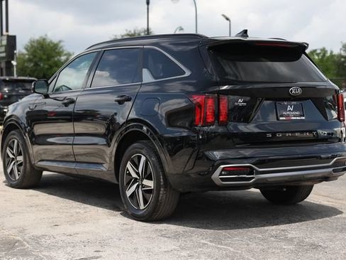Used 2021 Kia Sorento S w/ Panoramic Sunroof Package FWD image 8