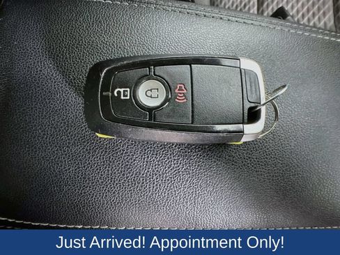 Used 2020 Ford Escape SE FWD image 39
