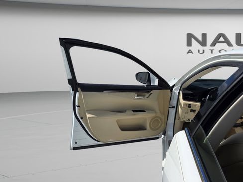 Used 2014 Lexus ES 350 w/ Premium Package image 10