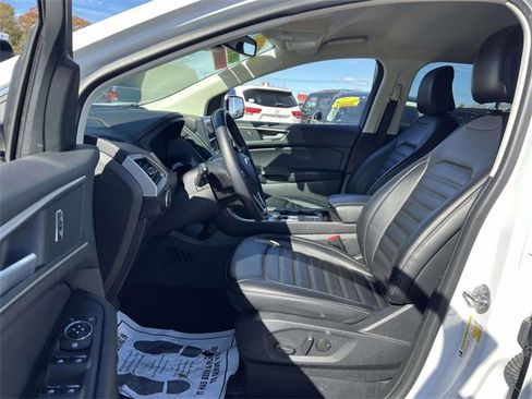 Used 2024 Ford Edge SEL image 8