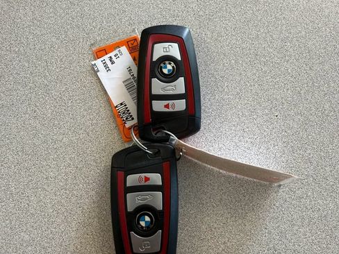 Used 2015 BMW 335i xDrive Sedan AWD/4WD image 34