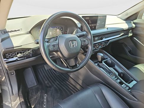 Used 2024 Honda Accord EX-L image 9