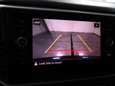 Used 2021 Volkswagen Atlas Cross Sport SE w/ Panoramic Sunroof Package AWD/4WD image 22