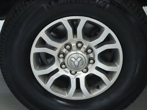 Used 2015 RAM 3500 Laramie w/ Convenience Group AWD/4WD image 37