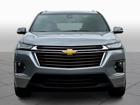 Used 2023 Chevrolet Traverse High Country w/ LPO, Floor Liner Package FWD image 4